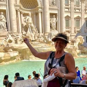 Meet your Posher, Sandra